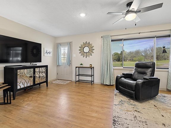 4th image of 90 Private Road 3394 Rd