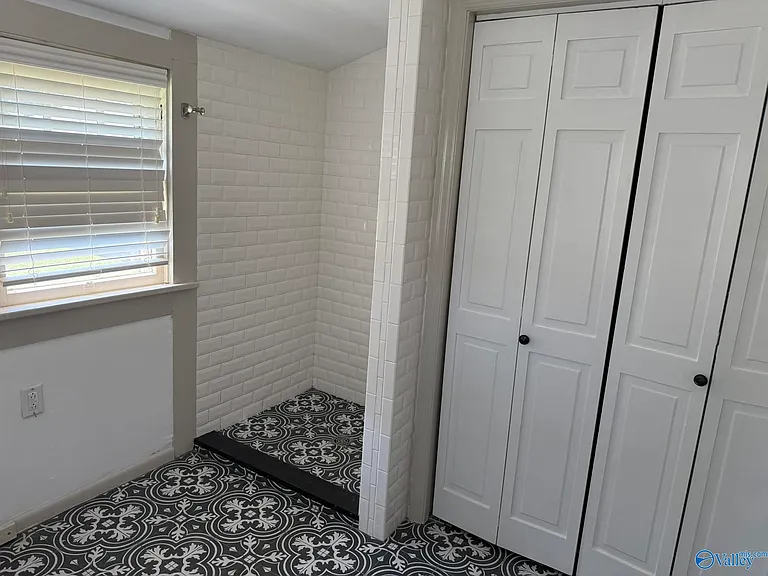 1118 Ward Ave NE — Photo 10