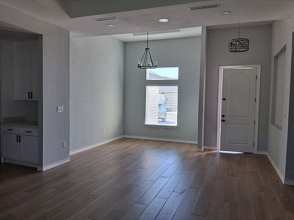 5th image of 5517 Mica St
