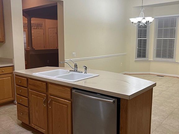 5th image of 9761 Craighill Dr
