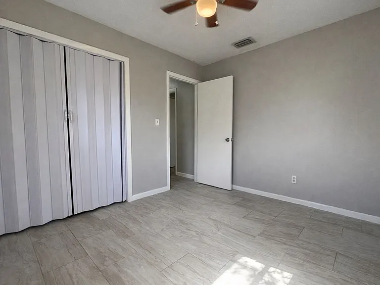 424 Cactus Cir — Photo 13