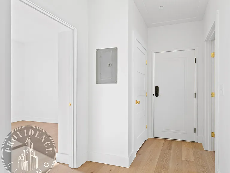 Blackstone Boulevard Residences — Photo 5