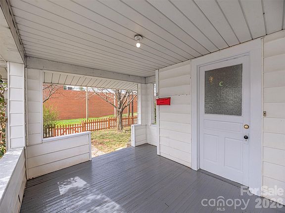 4th image of 15 Louisiana Ave