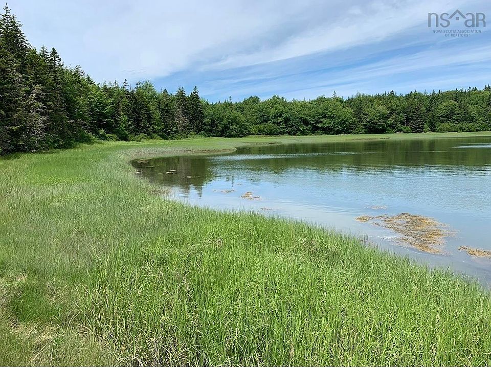 1st image of 2 Roberts Island Dr