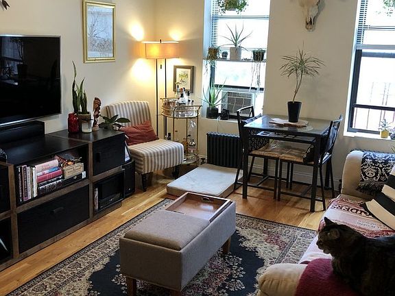3rd image of 2374 29th St APT 6