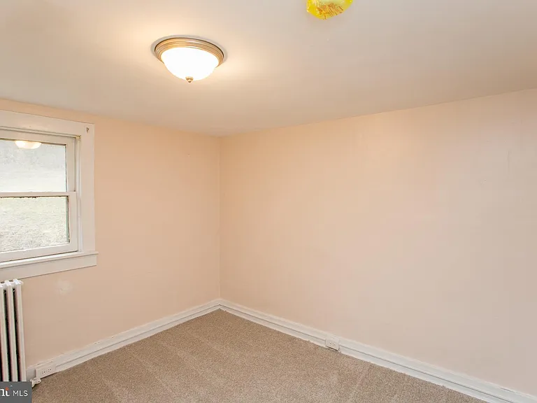 120 Tabor Rd — Photo 40