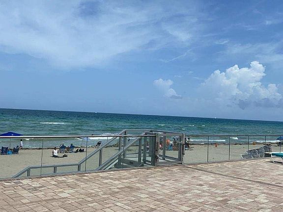 5th image of 3725 S Ocean Drive #PH9