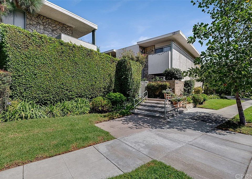1st image of 4257 W Sarah St #5