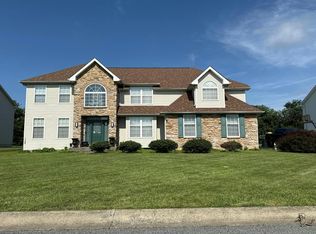 182 Postside Ct, Bear, DE 19701