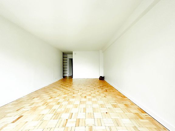 4th image of 145 4th Ave APT 15M