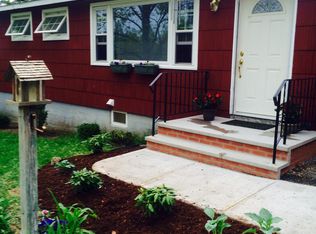 4252 Sweet Rd, Manlius, NY 13104