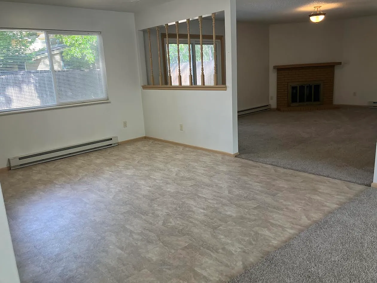 3 bed, 1.5 bath, 1512 sqft, $2,500 — Photo 4