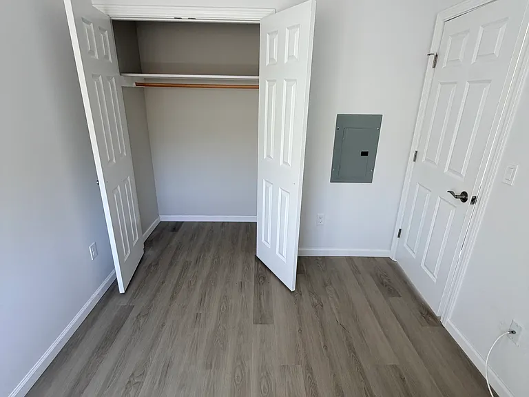 337 Main St #7 — Photo 12