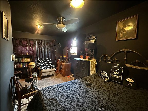 5th image of 325 W Avenue L