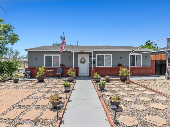 8417 Lehigh Ave, Sun Valley, CA 91352