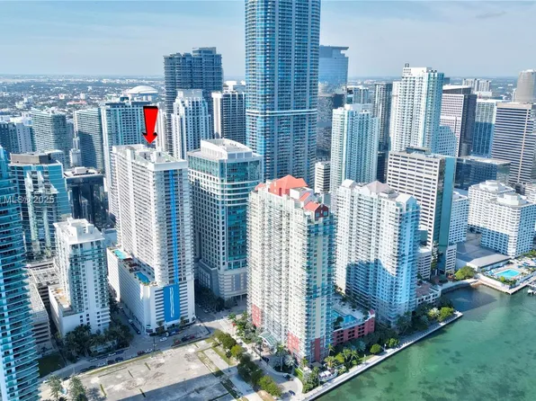 1200 Brickell Bay Dr APT 3902, Miami, FL 33131