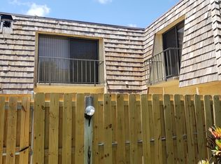 175 Woodland Rd, Palm Springs, FL 33461