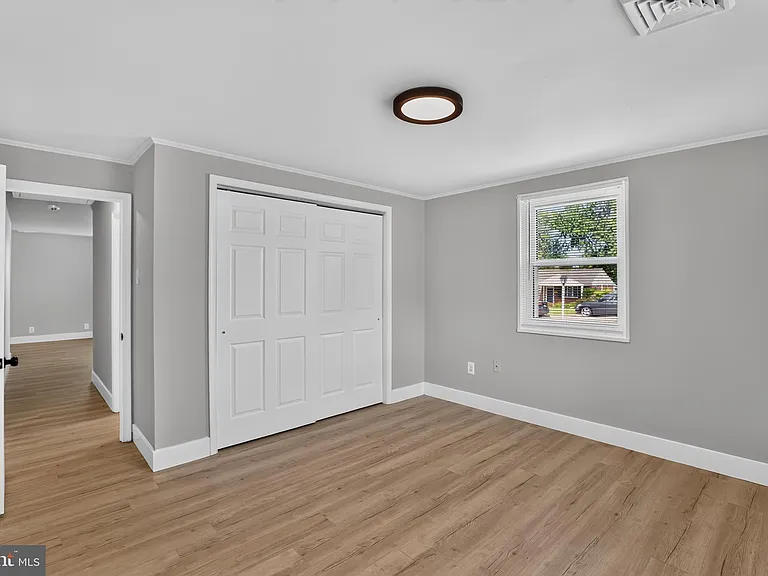 1539 Reservoir Ave — Photo 17