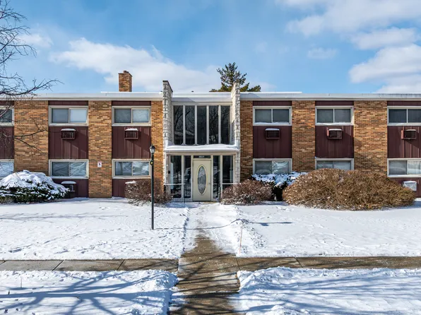 120 Collen Dr #221A, Lombard, IL 60148