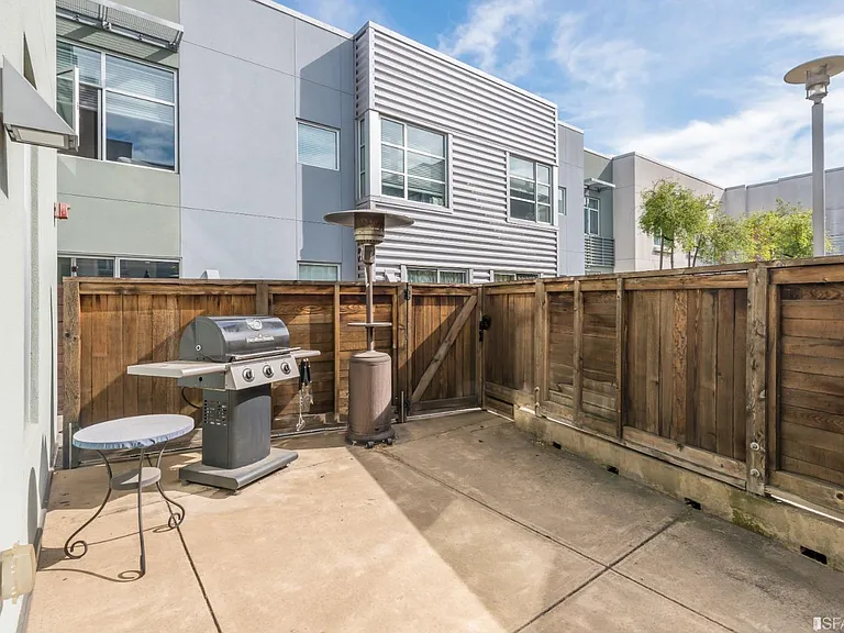 451 Kansas St #375 — Photo 6
