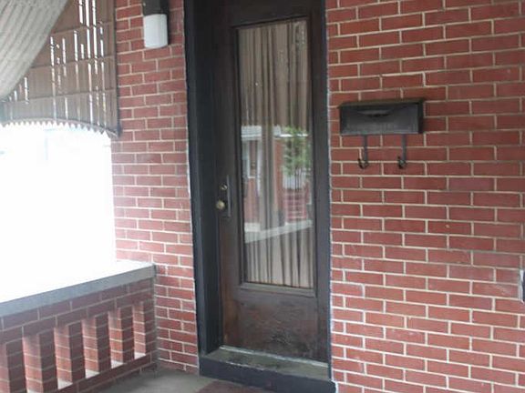 5th image of 815 S Harrison St