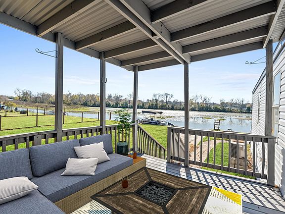 3rd image of 12701 Paradise View Ct W