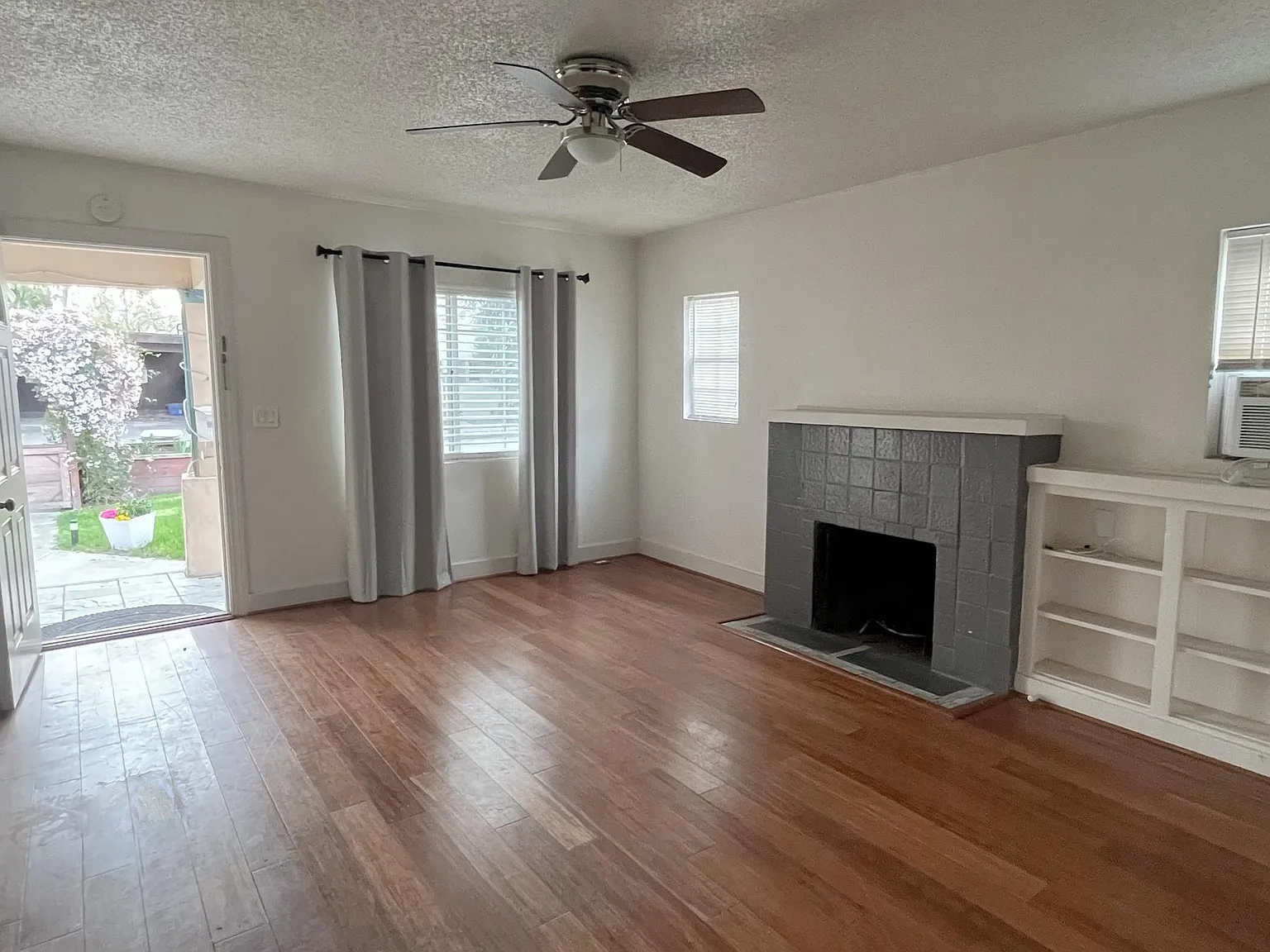 1152 Sherwood Ave — Photo 4