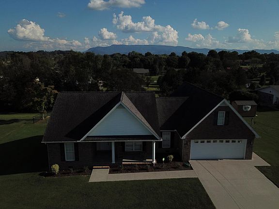 2nd image of 527 Kyker Cir
