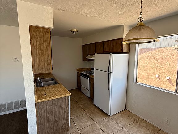 3rd image of 404 Dorado Ct SE #4