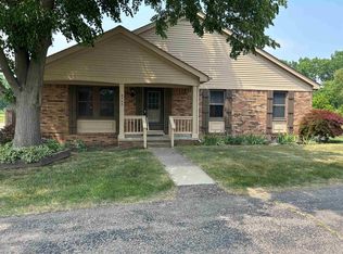 8745 Forest Ct, Warren, MI 48093