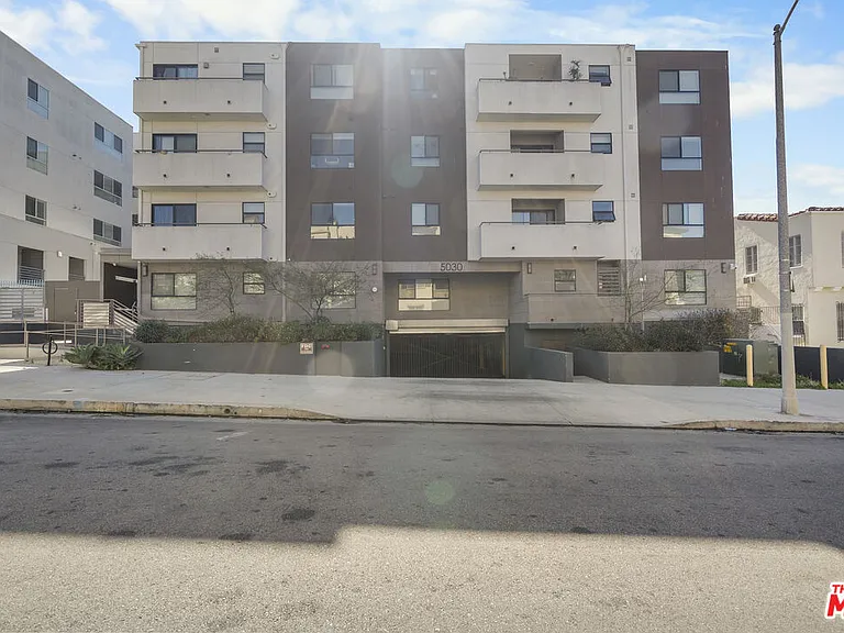 5030 Rosewood Ave #304 — Photo 26