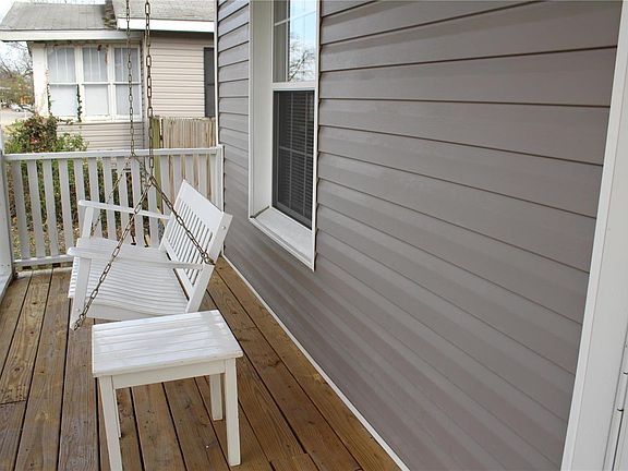 3rd image of 48 Harnett Ave
