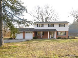 222 E Social Row Rd, Dayton, OH 45458