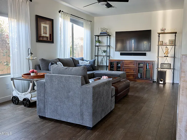 2447 W Memorial Dr — Photo 5