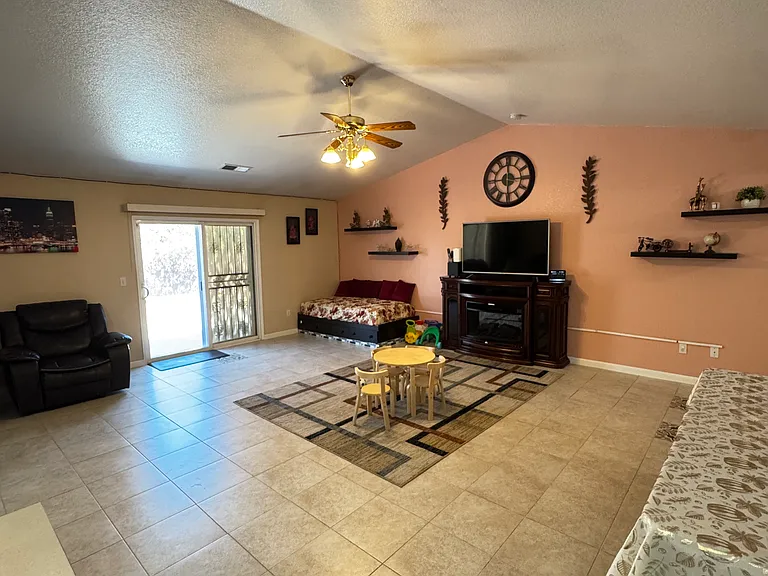 2226 N Vernal Ave — Photo 3