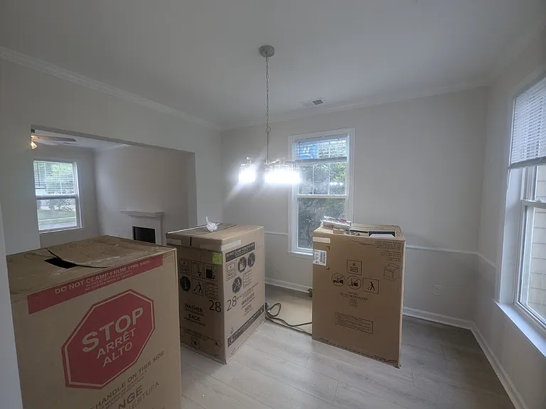 178 Brady St — Photo 8