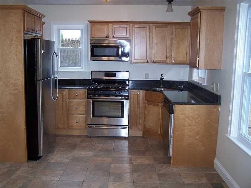 2nd image of 67 Oakton St