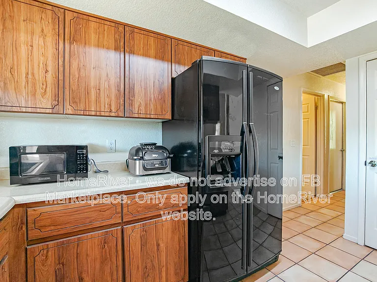 2860 Edgewood Dr — Photo 8