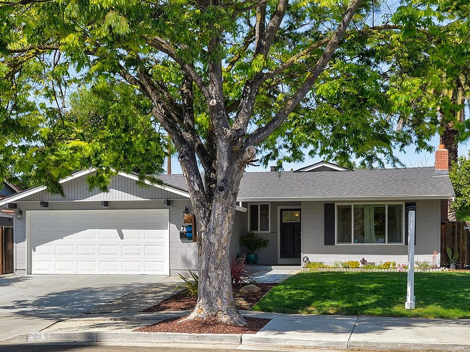 1st image of 387 Herrick Ave