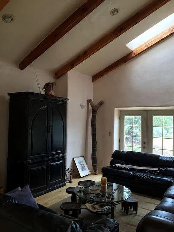 57 Hidden Valley Rd — Photo 2