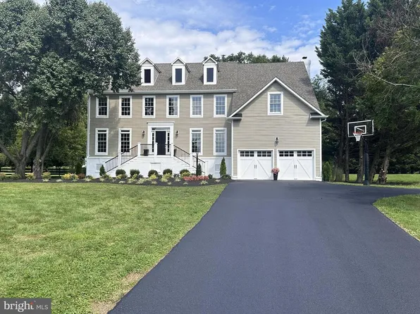 17572 Tranquility Rd, Purcellville, VA 20132
