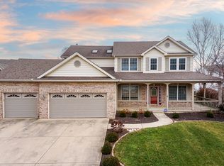 1913 Gailey Ln, Bloomington, IL 61704