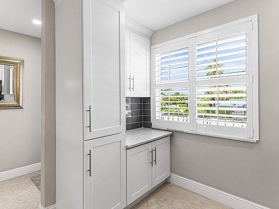 5th image of 900 Dogwood Drive #235