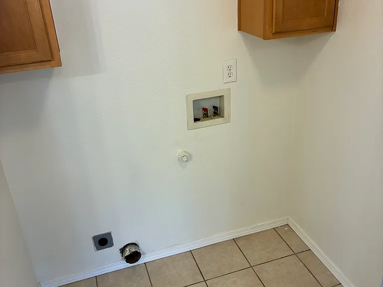 277 S Knott St — Photo 14