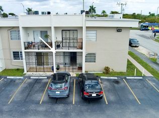 9000 SW 24th St APT 12B, Miami, FL 33165