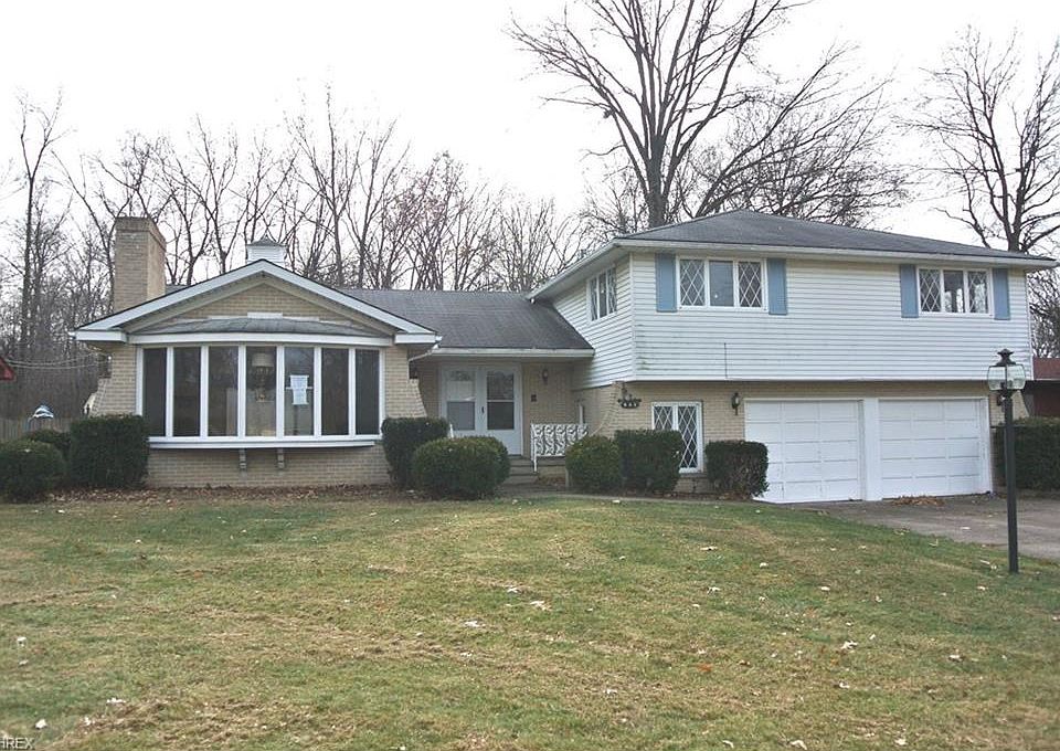 1st image of 935 Red Hill Dr