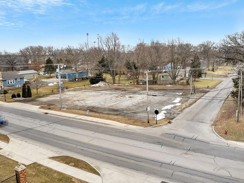 1st image of 10833 W 133rd Ave