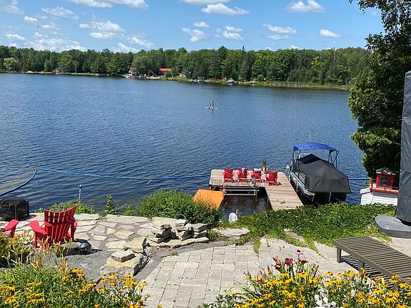 5th image of 304 Indian Point Rd