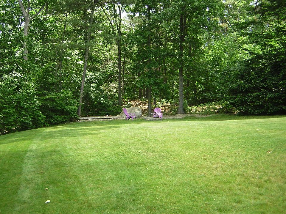 2nd image of 9 Eagle Hill Rd