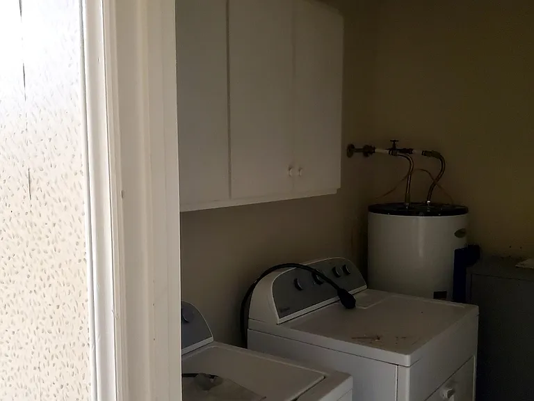 3729 Sutton Way — Photo 17